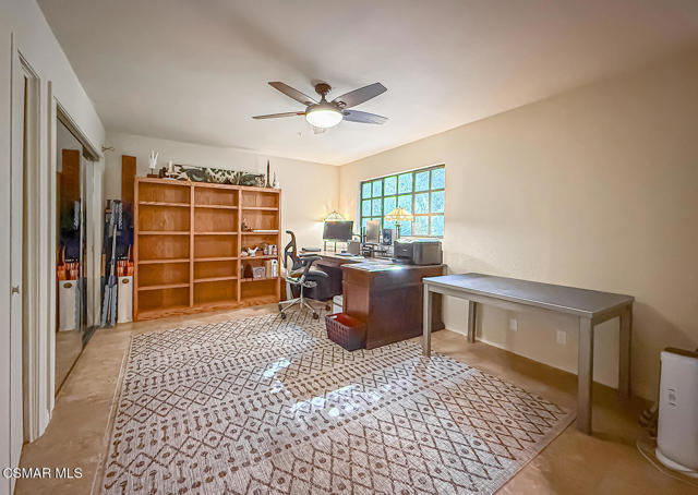 1832 Calle Salto, Thousand Oaks CA: https://media.crmls.org/mediaz/8b387d36-4587-4f96-a523-264b551a2849.jpg