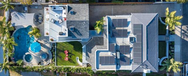 7570 Cabrillo Ave, La Jolla CA: https://media.crmls.org/mediaz/8b3895a1-5573-4065-ab05-9e14d8bd3e98.jpg