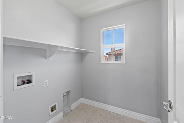 Detail Gallery Image 25 of 37 For 615 Halifax Ln, Oxnard,  CA 93035 - 3 Beds | 2/1 Baths