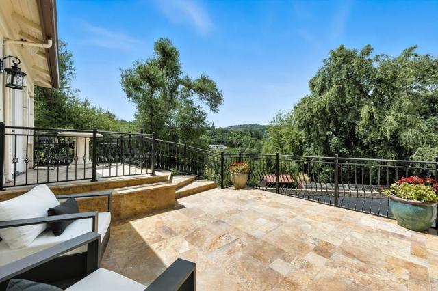 18702 Bear Creek Road, Los Gatos CA: https://media.crmls.org/mediaz/8b396c32-7c88-4875-b7ec-247fb255771f.jpg