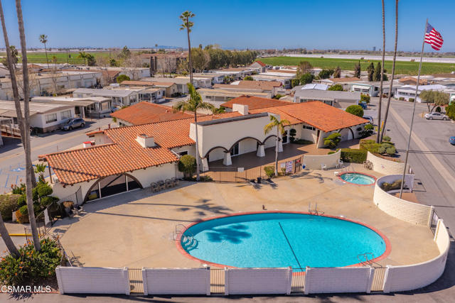 4388 Central Avenue, Camarillo CA: https://media.crmls.org/mediaz/8b3a1d0f-d04d-4377-a884-5ea04543daf3.jpg