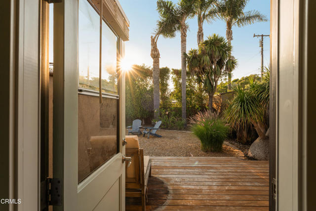 379 Rancho Drive, Ventura CA: https://media.crmls.org/mediaz/8b3a82d5-5a0e-4bdb-adfc-b9b2100fb83b.jpg
