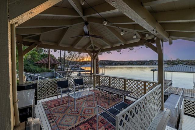 29795 Eagle Point Drive, Canyon Lake CA: https://media.crmls.org/mediaz/8b3aa85b-8049-48e7-98be-c3e3e7c92ec8.jpg