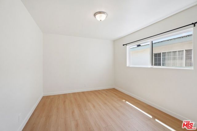 1635 Colby Avenue, Los Angeles CA: https://media.crmls.org/mediaz/8b3acbf7-7f0b-4910-ad91-0c9946d95913.jpg