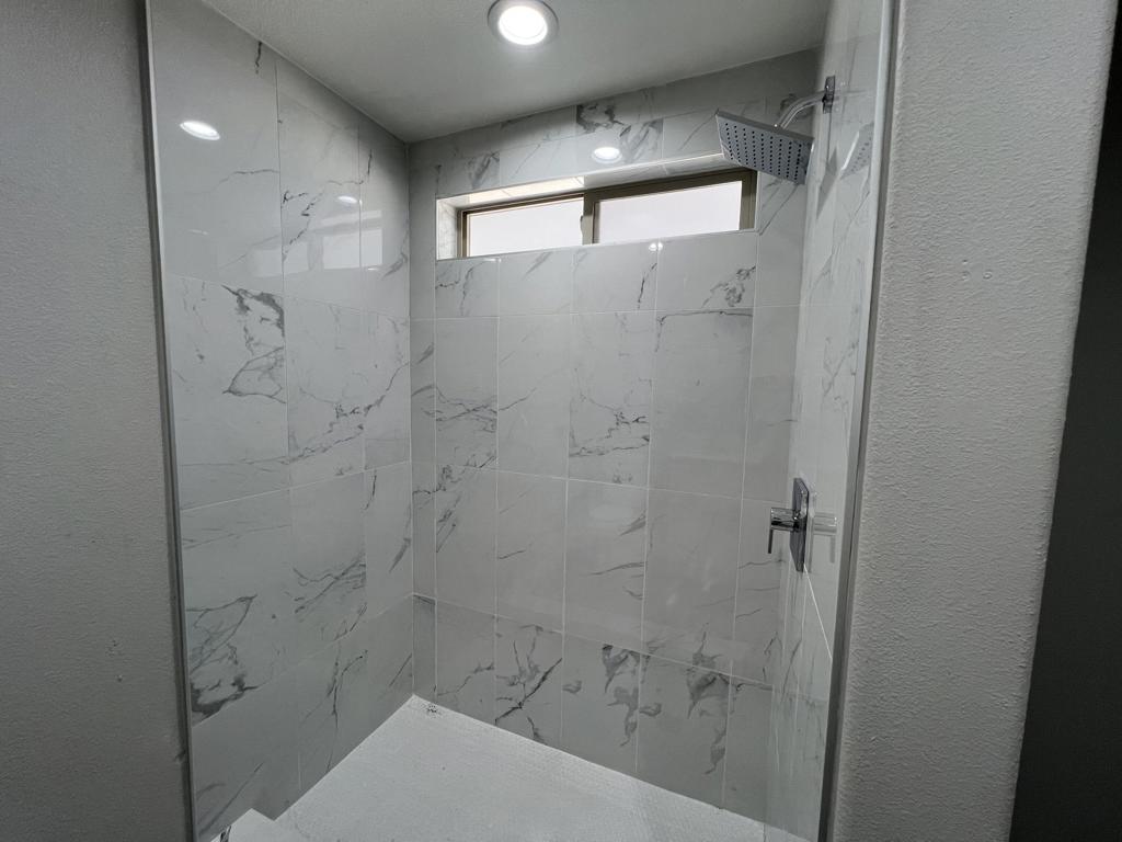 https://media.crmls.org/mediaz/8b3c651c-3ac1-489e-86ac-40dd69916554.jpg?preset=X-Large