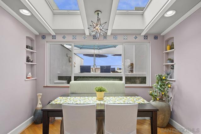 356 Prospect Street, La Jolla CA: https://media.crmls.org/mediaz/8b3c8838-8509-4272-95b2-db2e2d83f2bb.jpg