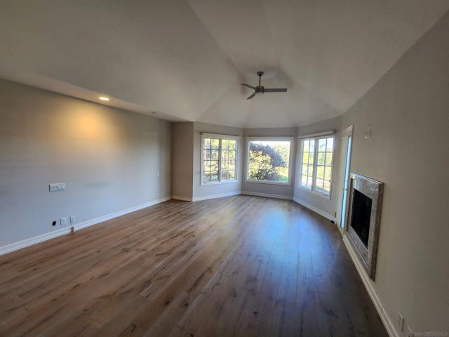 1402 Via Mil Cumbres, Solana Beach CA: https://media.crmls.org/mediaz/8b3d6081-848c-416b-8054-44db88452fa3.jpg