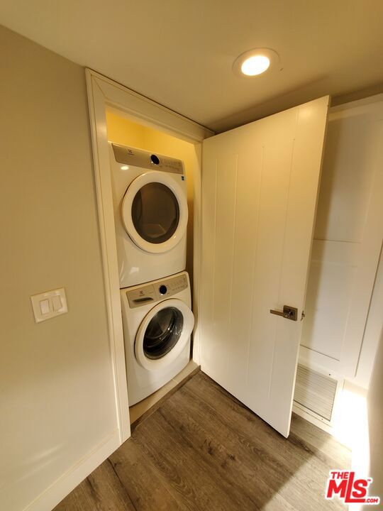 MLS #25570077 img 16