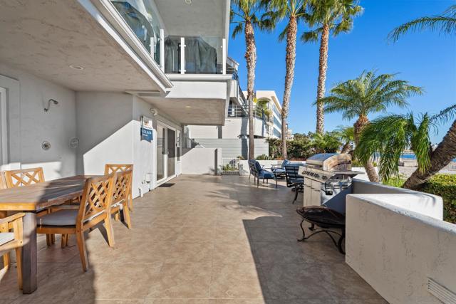 1177 Pacific Beach Drive, San Diego CA: https://media.crmls.org/mediaz/8b3defd1-8081-4bc9-ac75-4d1b13b6c71a.jpg