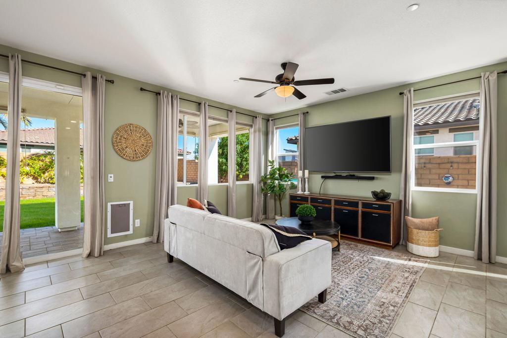 MLS #219138890DA image #13