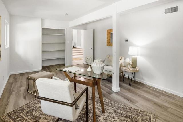 2085 Edgewood Road, Redwood City CA: https://media.crmls.org/mediaz/8b3f8656-0dac-48fe-bd62-89ee8ca0992e.jpg