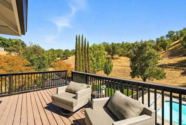 6650 Johnston Road, Pleasanton CA: https://media.crmls.org/mediaz/8b40a883-2366-4e6c-b512-ea8b17b7b731.jpg