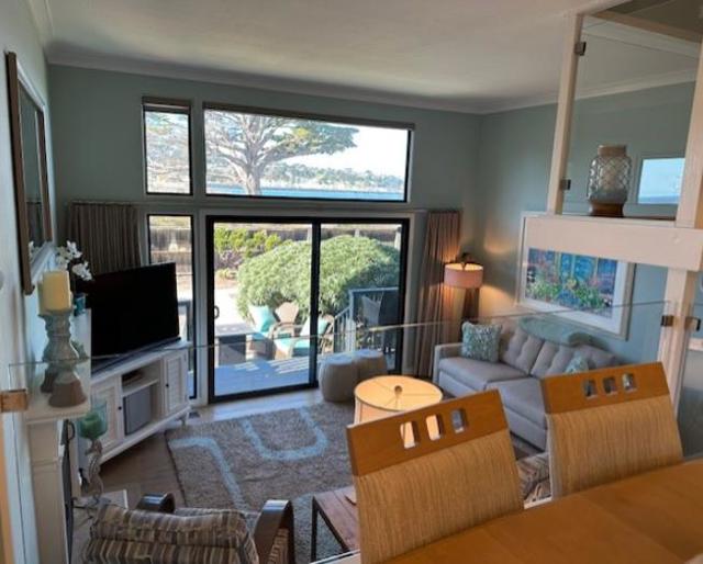 1 La Playa Street, Monterey CA: https://media.crmls.org/mediaz/8b412563-e879-4f87-b78e-ce9276fab1f8.jpg