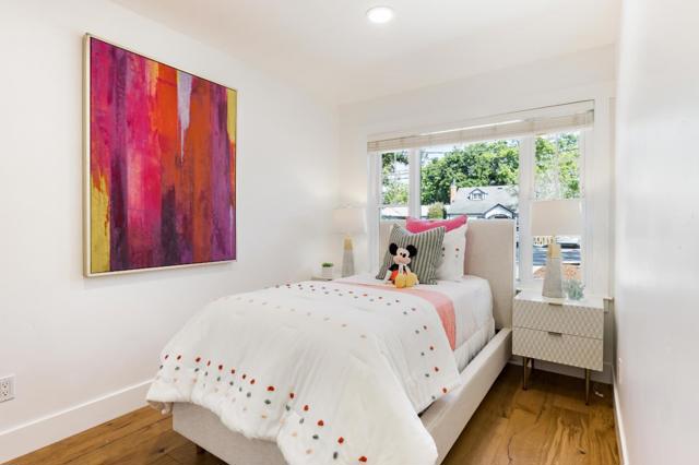 721 14th Avenue, Menlo Park CA: https://media.crmls.org/mediaz/8b415870-d594-481f-94c2-83da8c90dcc2.jpg