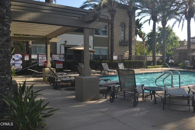 209 Riverdale Court, Camarillo CA: https://media.crmls.org/mediaz/8b41dab5-b049-4a53-bf02-b7c83d75a63b.jpg