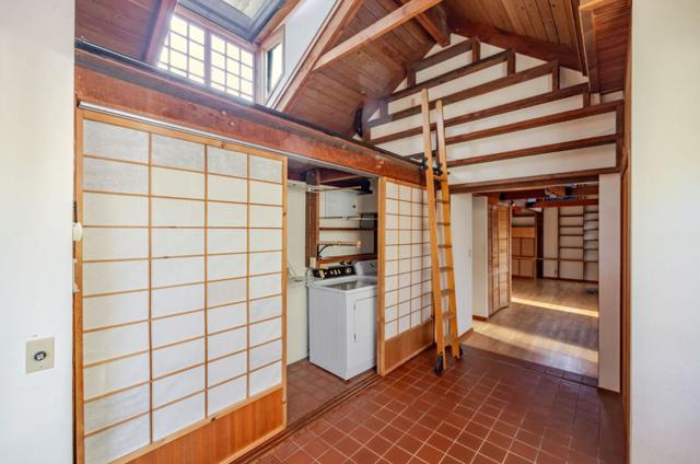 1009 Miramontes Street, Half Moon Bay CA: https://media.crmls.org/mediaz/8b4246ab-8e0a-49e7-babb-90bee639f161.jpg