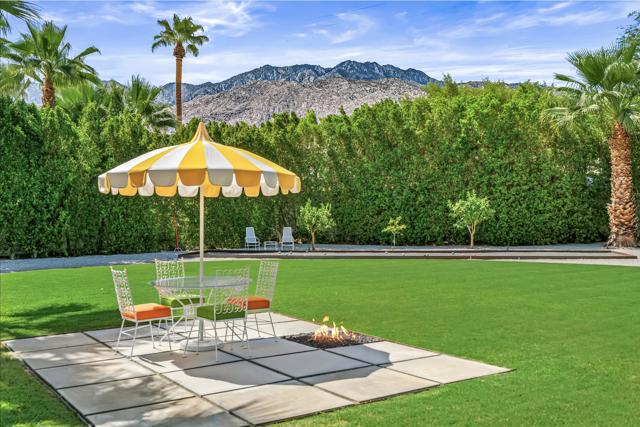 165 S Avenida Elenora, Palm Springs, CA 92262