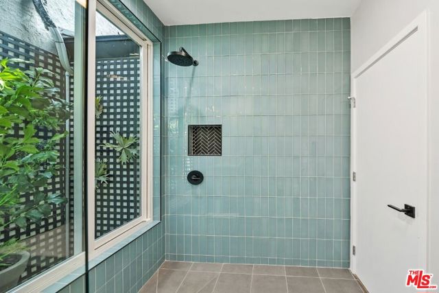 5830 Desert View Drive, La Jolla CA: https://media.crmls.org/mediaz/8b42eca0-e8f1-4818-ace6-668a73234bb4.jpg