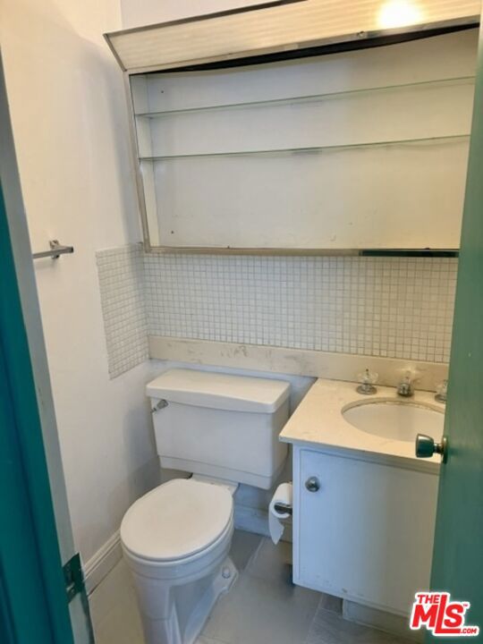 2 Bed Home for Sale in Newhall, California