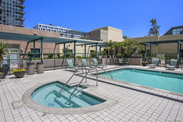 555 Front St., San Diego CA: https://media.crmls.org/mediaz/8b43b804-1f7b-42a9-ac4a-94d17c6e110b.jpg