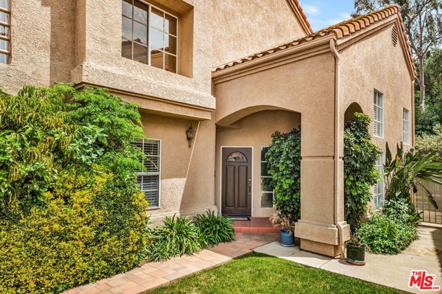 23234 Valerio Street, West Hills CA: https://media.crmls.org/mediaz/8b4429df-8c50-4934-90c3-b28cdc456184.jpg