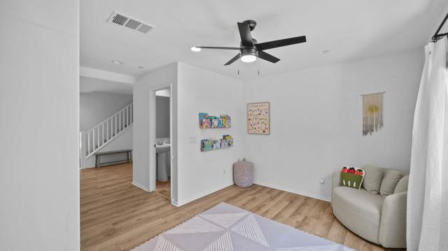 24008 Kestrel Court, Lake Elsinore CA: https://media.crmls.org/mediaz/8b443eb7-acfa-47bd-a709-e77987796ce6.jpg