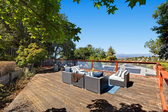2310 Wooster Avenue, Belmont CA: https://media.crmls.org/mediaz/8b44eacd-aa07-4d80-bcb2-94c3ee4c2f27.jpg