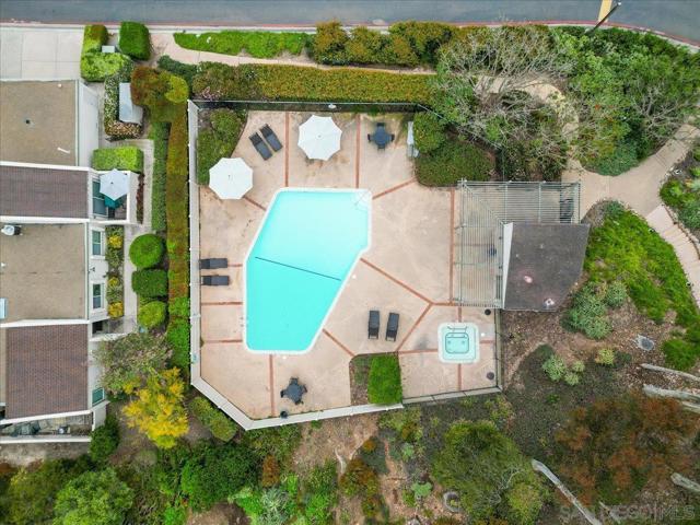 10212 Caminito Pitaya, San Diego CA: https://media.crmls.org/mediaz/8b44f2c3-5054-431a-957d-982e256ea889.jpg