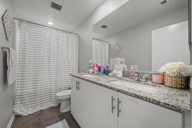 Detail Gallery Image 11 of 33 For 264 Hass Ln, Fallbrook,  CA 92028 - 5 Beds | 3 Baths