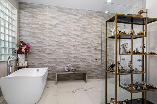 14 Stephen Terrace, Rancho Mirage CA: https://media.crmls.org/mediaz/8b469d3c-8791-4a8b-8d17-453a6eb8dac0.jpg