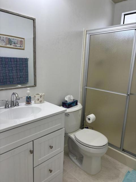 47751 San Salvador, Indio CA: https://media.crmls.org/mediaz/8b46e120-fa90-48d2-add5-692af7e52159.jpg