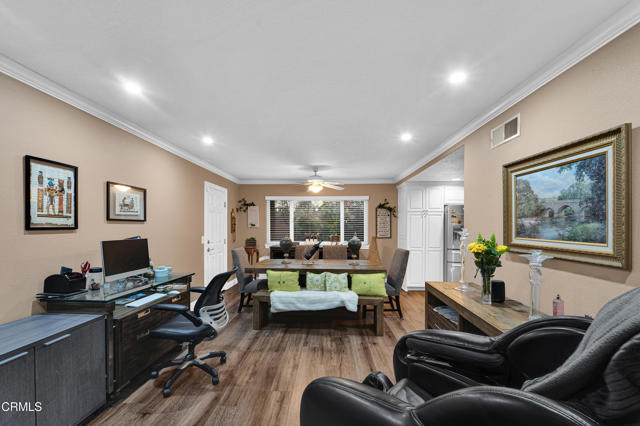 Detail Gallery Image 13 of 31 For 219 Castilian Ave, Newbury Park,  CA 91320 - 4 Beds | 2/1 Baths