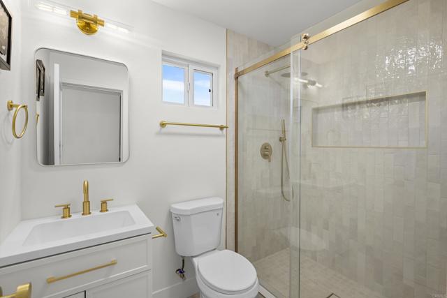 Detail Gallery Image 11 of 28 For 1728 Vesta St, –,  CA 92113 - 2 Beds | 1 Baths