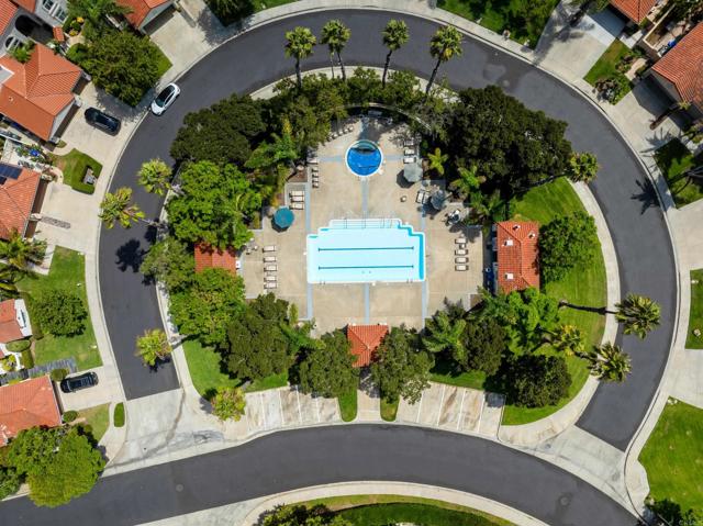Detail Gallery Image 40 of 46 For 14004 Calle Venecia, San Diego,  CA 92130 - 4 Beds | 2/1 Baths