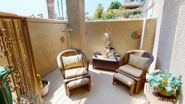 72350 Rim Drive, Palm Desert CA: https://media.crmls.org/mediaz/8b49ba94-5fbe-41c3-ab27-48bd14e367b5.jpg