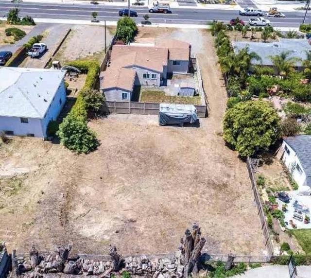 23066 Maud Avenue, Hayward CA: https://media.crmls.org/mediaz/8b49e3d3-da08-4a86-8284-66ad26d47228.jpg