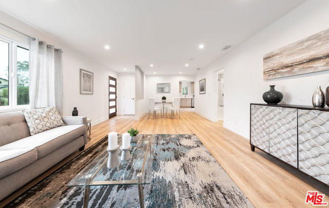 12034 Alberta Drive, Culver City CA: https://media.crmls.org/mediaz/8b4ad93a-c3e4-4455-90f9-2e825750e222.jpg