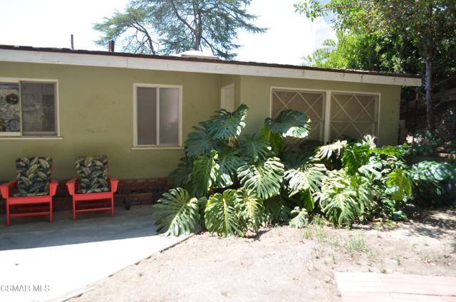 550 Arch Place, Glendale CA: https://media.crmls.org/mediaz/8b4b14c5-956b-4aeb-a68b-f1609957dfc3.jpg