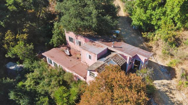 520 Laguna, Los Gatos CA: https://media.crmls.org/mediaz/8b4b3886-8e25-4ac3-a6b8-0261b39dc4e8.jpg