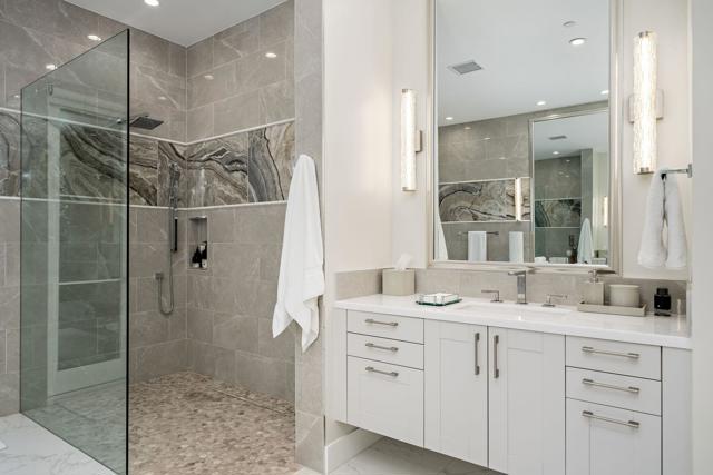 80840 Via Portofino, La Quinta CA: https://media.crmls.org/mediaz/8b4b581e-2fc7-405c-907e-f78b814435c6.jpg