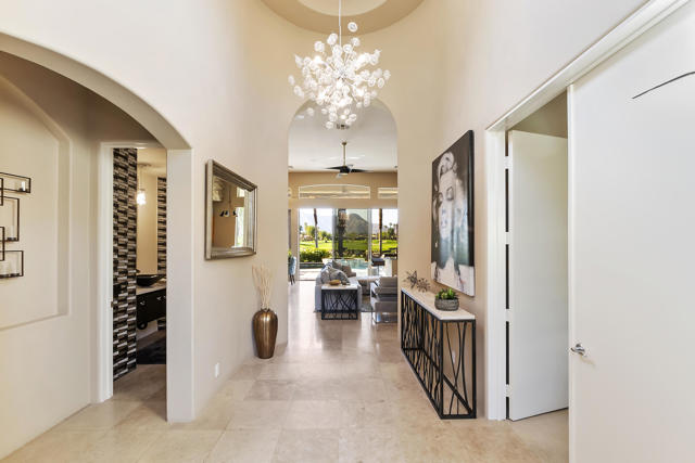 79918 Mission E Drive, La Quinta CA: https://media.crmls.org/mediaz/8b4cf4ce-98d8-4ddd-9f29-e09f602db842.jpg
