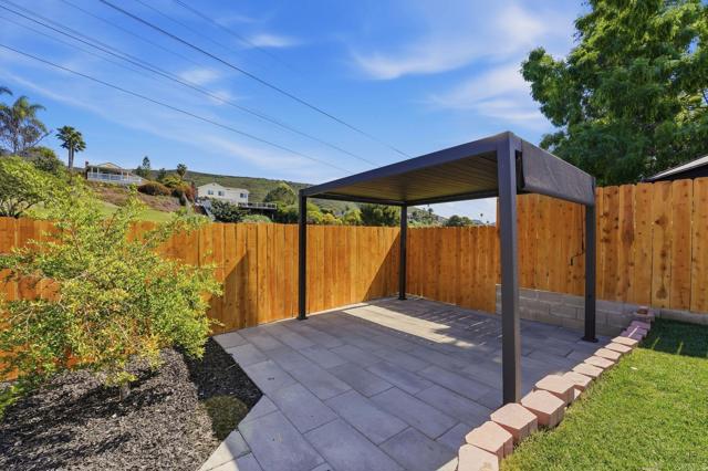 Detail Gallery Image 33 of 42 For 13879 Paseo Cardiel, San Diego,  CA 92129 - 4 Beds | 2/1 Baths