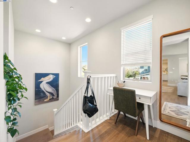 665 Sandalwood, Livermore CA: https://media.crmls.org/mediaz/8b4dc4a2-4e9a-4d27-b8ed-de978791a2b9.jpg