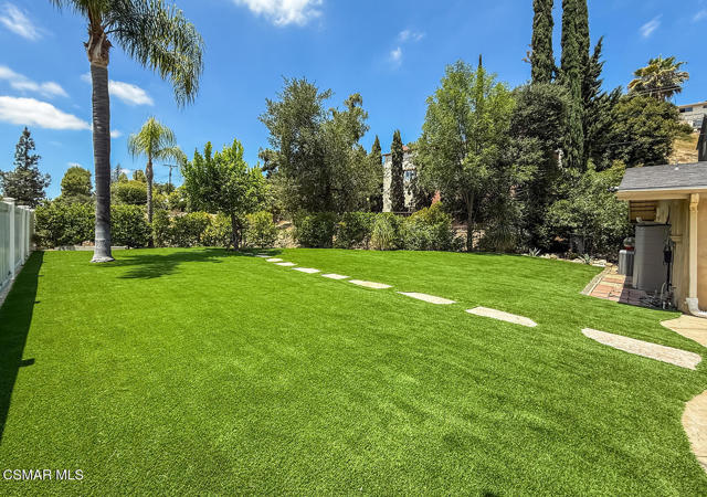 23225 Cass Avenue, Woodland Hills CA: https://media.crmls.org/mediaz/8b4e51ac-8e47-42a5-94c8-0ea21cfef135.jpg