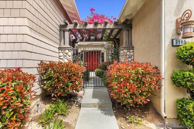 3180 Ridgeline Place, Escondido CA: https://media.crmls.org/mediaz/8b4f5713-bf70-4e5b-a24c-205b70e25abc.jpg