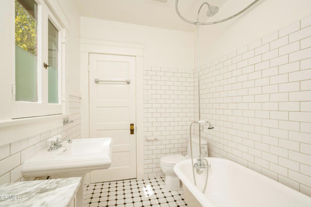 Detail Gallery Image 17 of 31 For 847 S Los Robles Ave, Pasadena,  CA 91106 - 3 Beds | 2 Baths