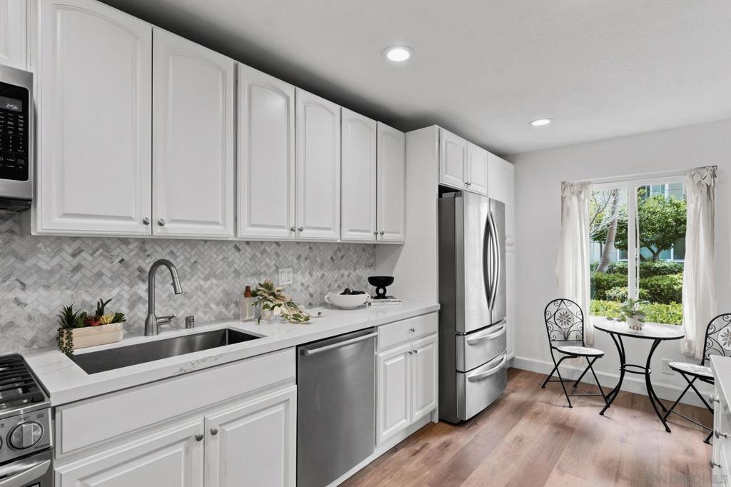 13754 Mango Dr - photo 11