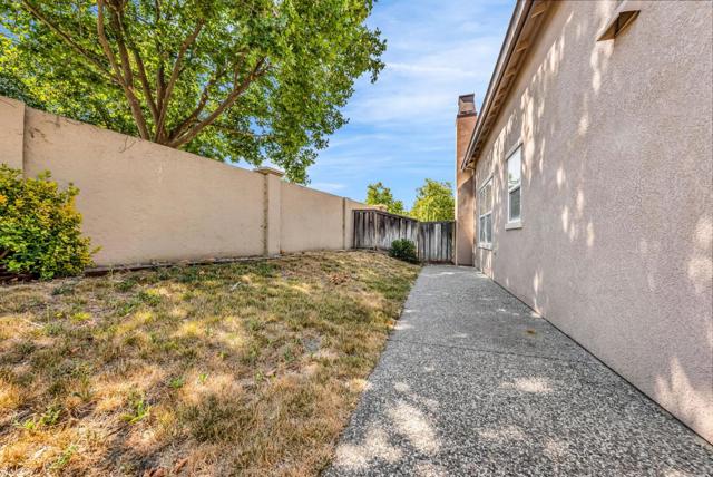 3099 Hastings Way, San Ramon CA: https://media.crmls.org/mediaz/8b5058f8-3dc0-412f-b516-a16c9d2802fd.jpg