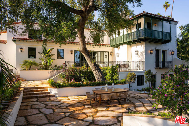 2110 Hill Drive, Los Angeles CA: https://media.crmls.org/mediaz/8b50627f-0533-49fb-a2e4-96452615dab3.jpg