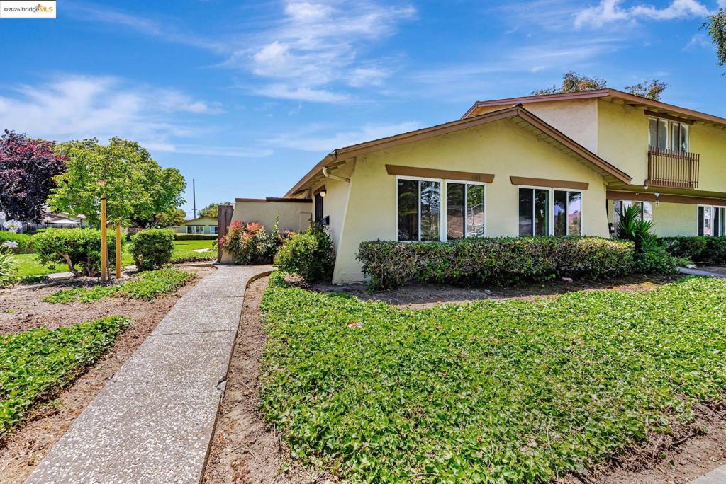 4668 Balboa Way
